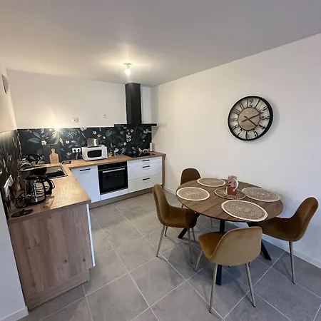 Apartment Le Champs De Mars